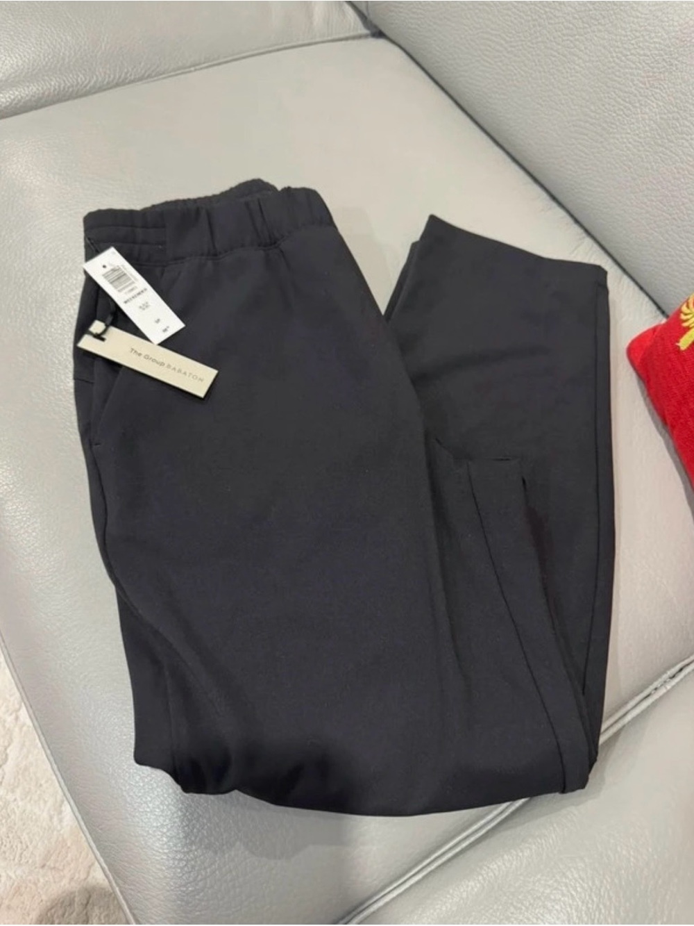 Aritzia Black Cropped Pull-On Tailored Pants